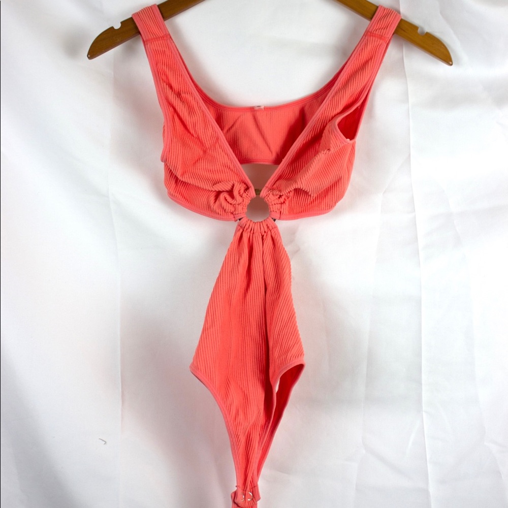 Ribbed Bodysuit | L